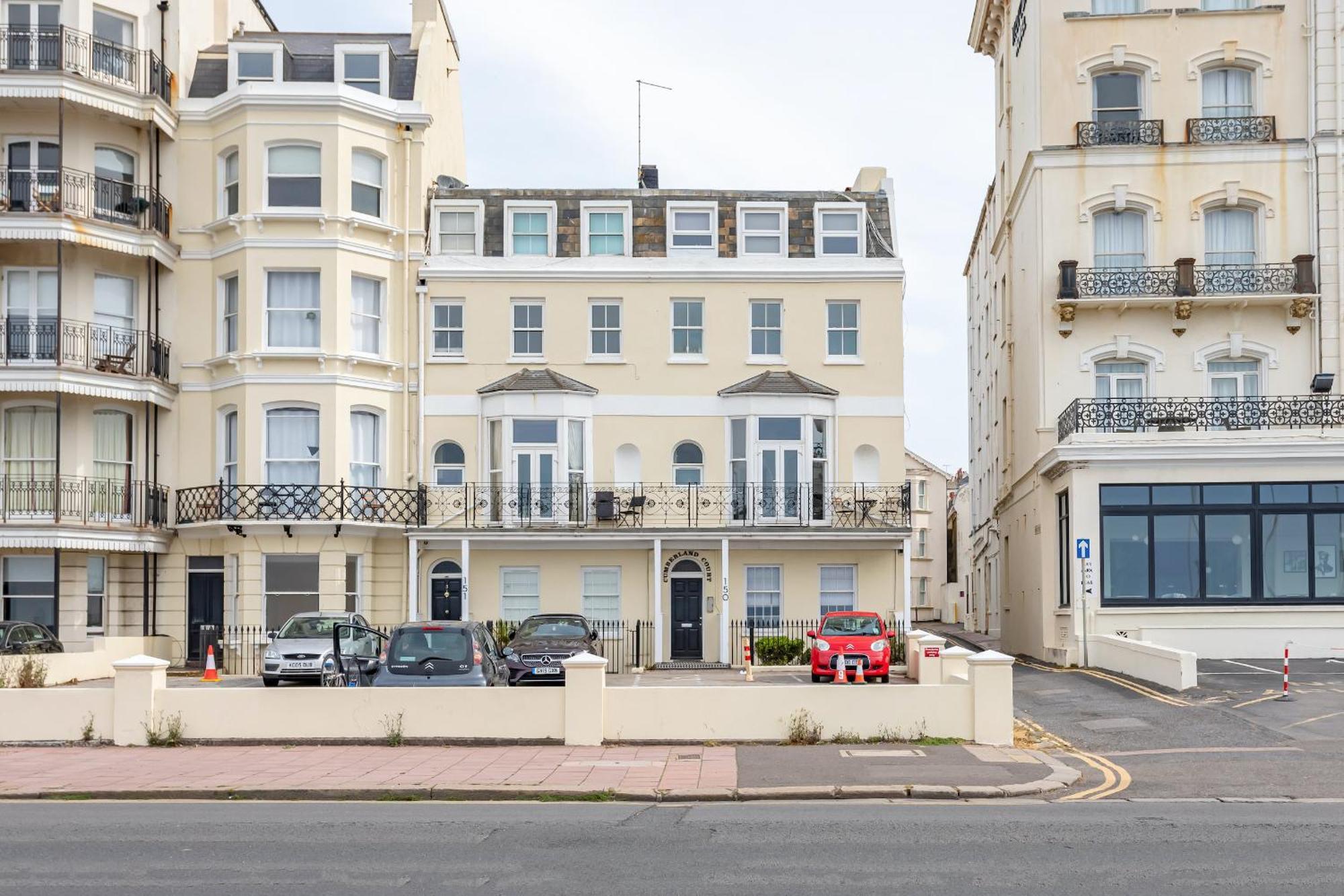 Beaches Brighton - Luxury Seafront Accommodation Exteriör bild